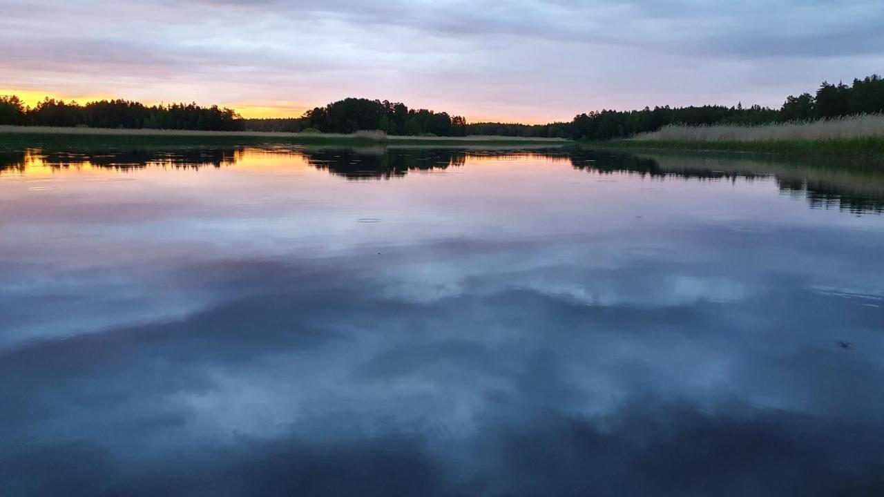Apartamento Bjoernbyn Stugby Råda Exterior foto